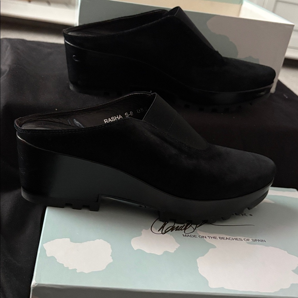 Elegant Black Women's Shoes
